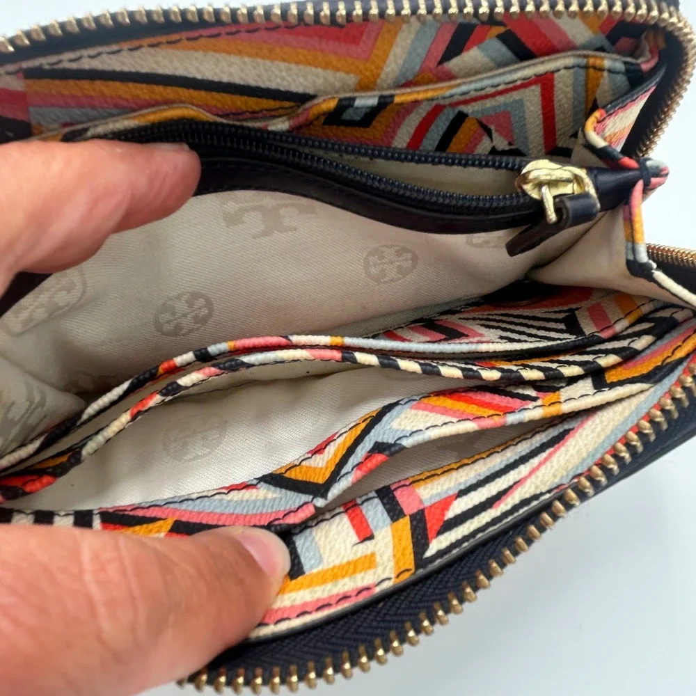 Tory Burch Geometric Chevron Zip Around Wallet Wristlet Orange Pink Black Gold
